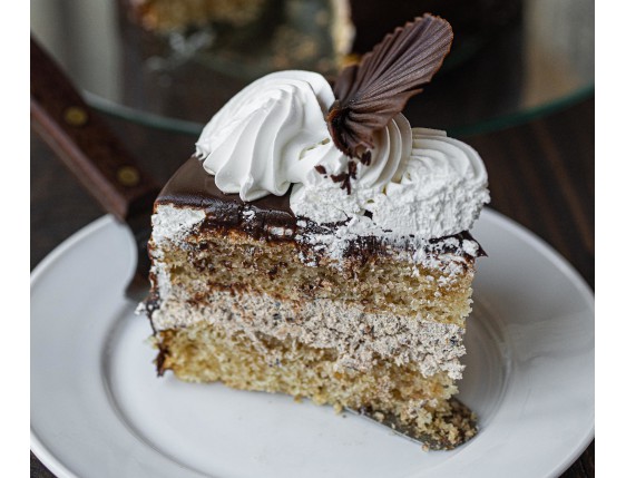 Torta «Jogurt-slivka» - 2 